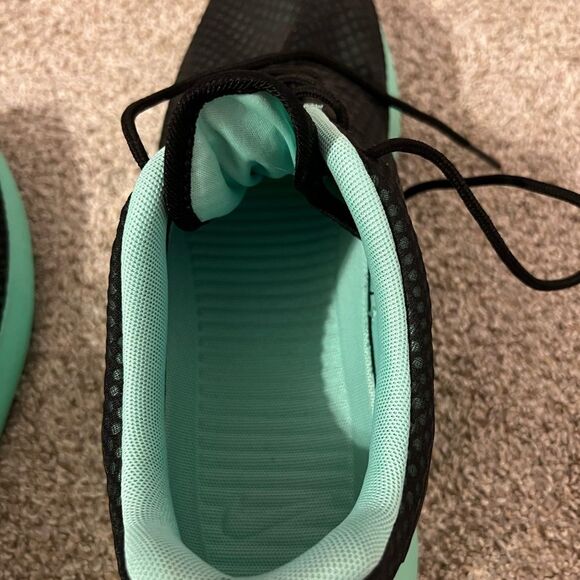 Nike Men’s Roshe Run Premium Green Glow Sneakers - Picture 5 of 7